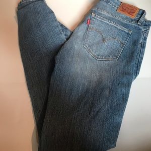 Levi Brand Straight Leg